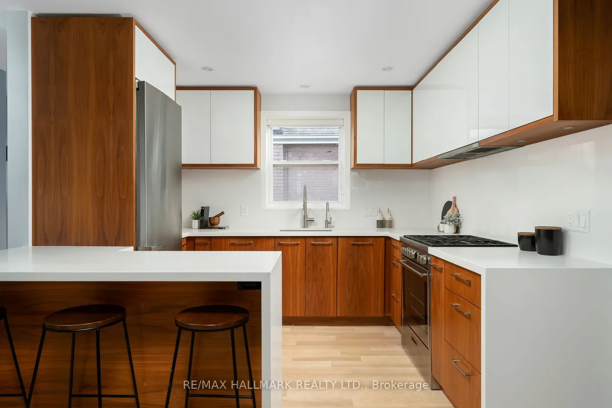 26 Hutton Avenue, ON M4C 3L3