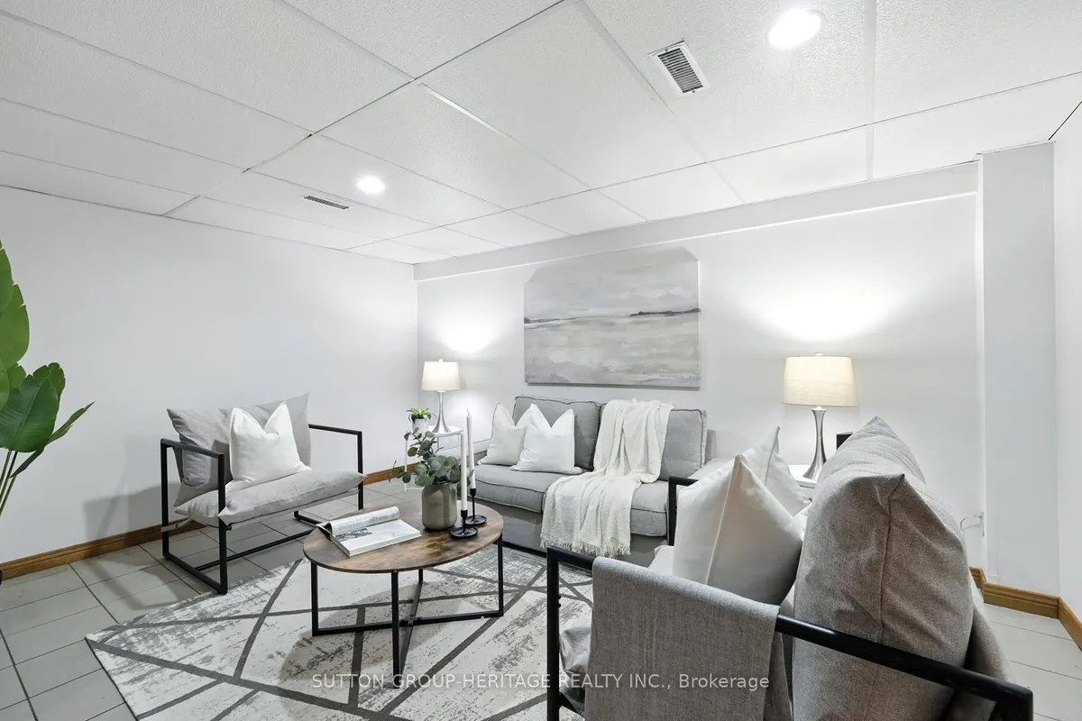 405 Columbus Road, ON L1M 1L3