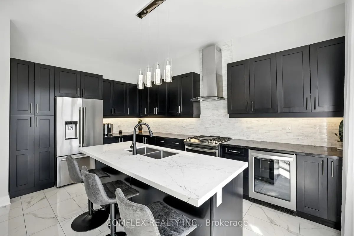 58 Southampton Street, ON L9L 2E5