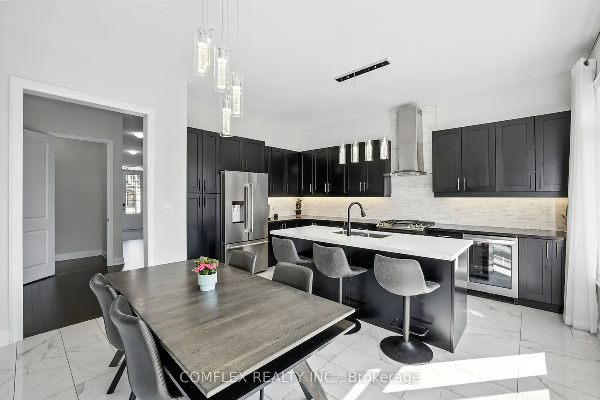 58 Southampton Street, ON L9L 2E5