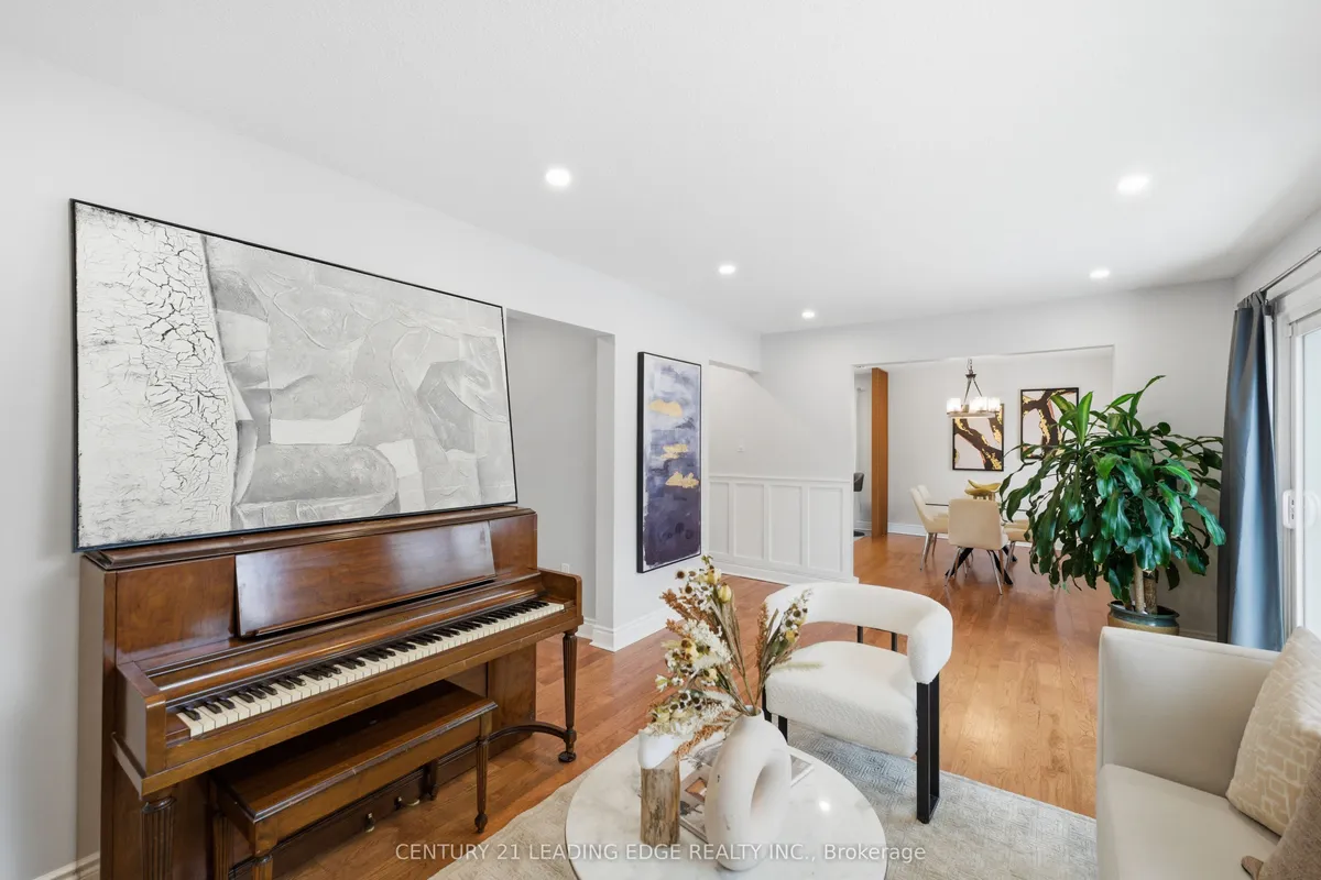 110 Holliday Drive, ON L1P 1G5