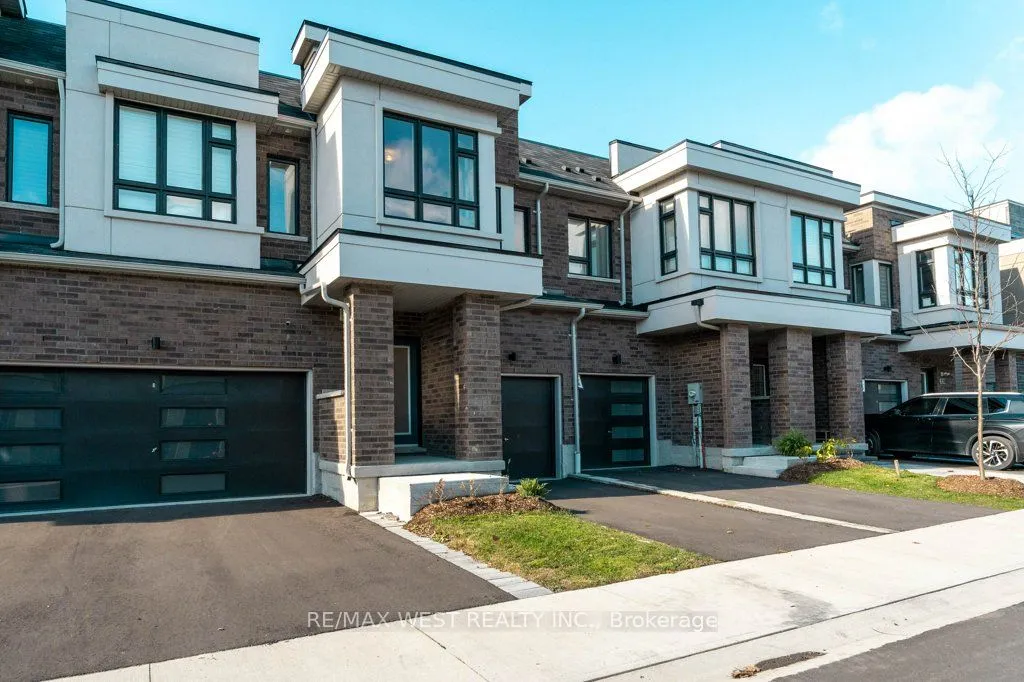 153 Sailors Landing Drive, ON L1C 7G4