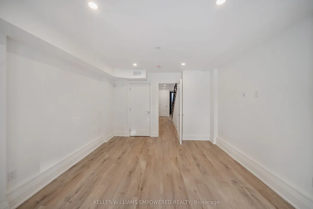 4 Leafield Drive, ON M1W 2T2