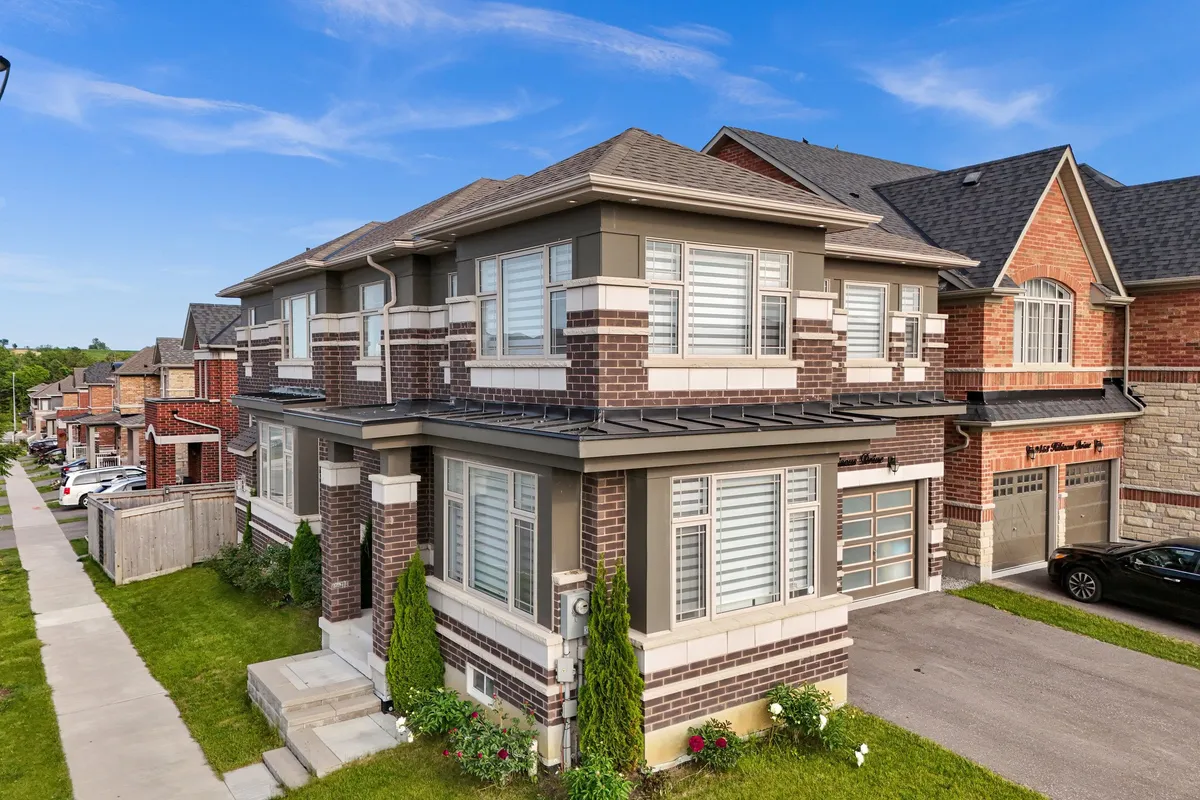 2455 Hibiscus Drive, ON L1X 0H1