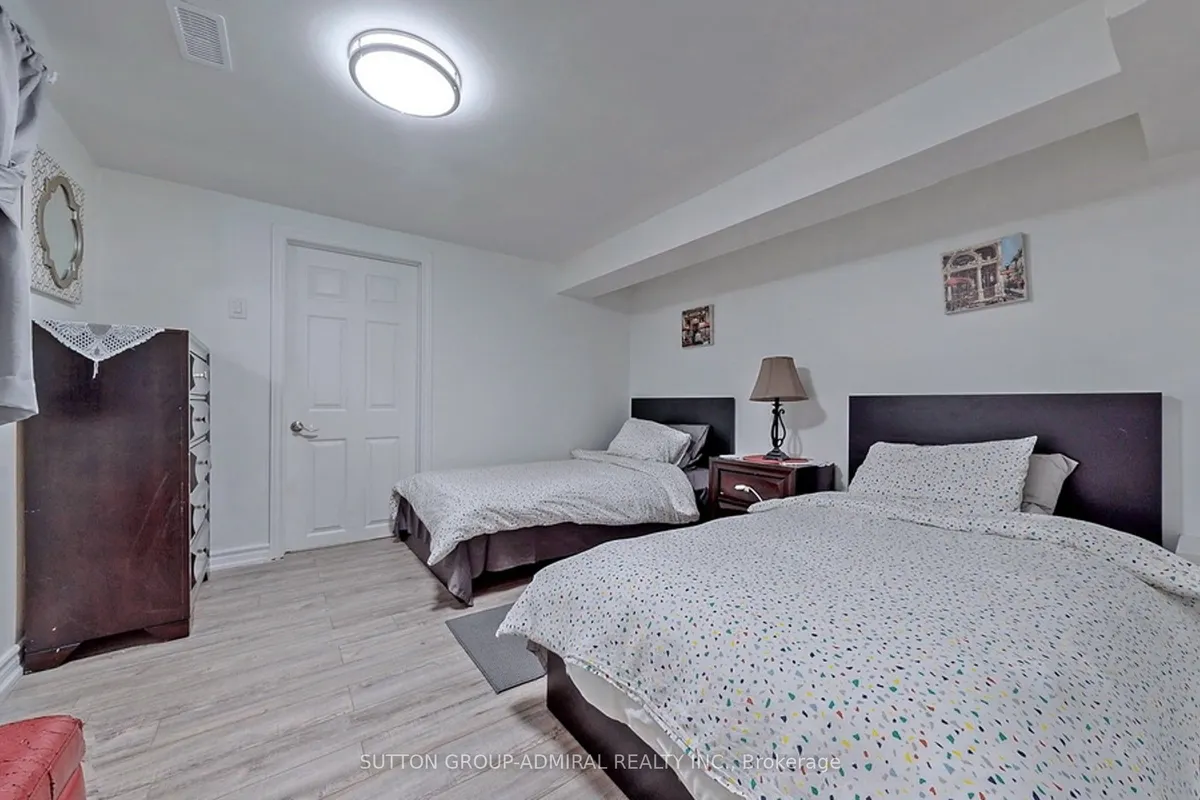 839 Modlin Road, ON L1W 1V6