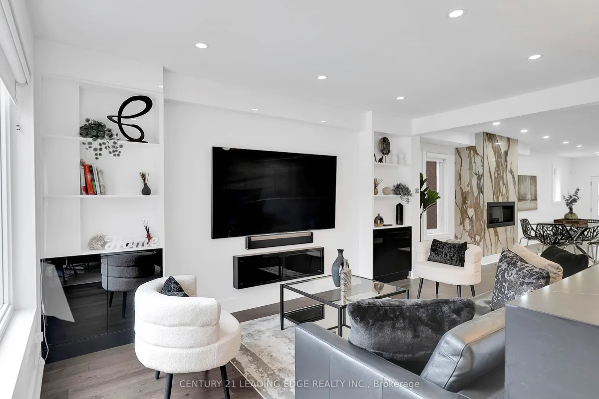 3 Hemans Court, ON L1T 4B9