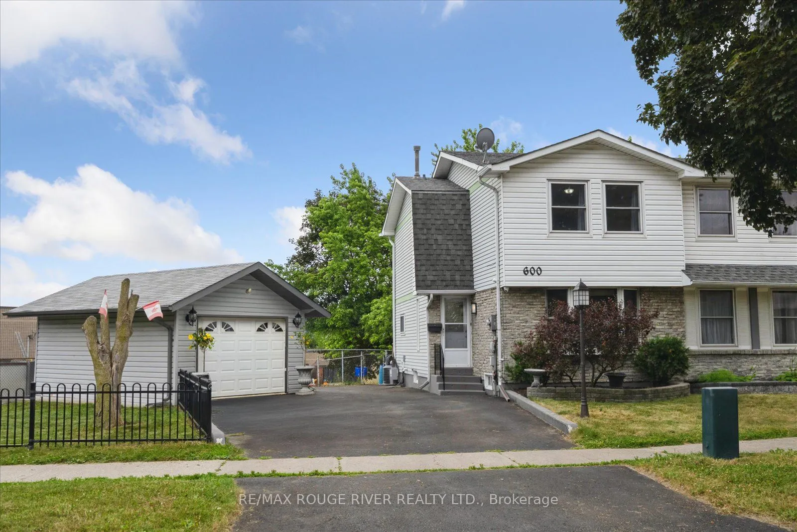 600 Galahad Drive, ON L1K 1M2