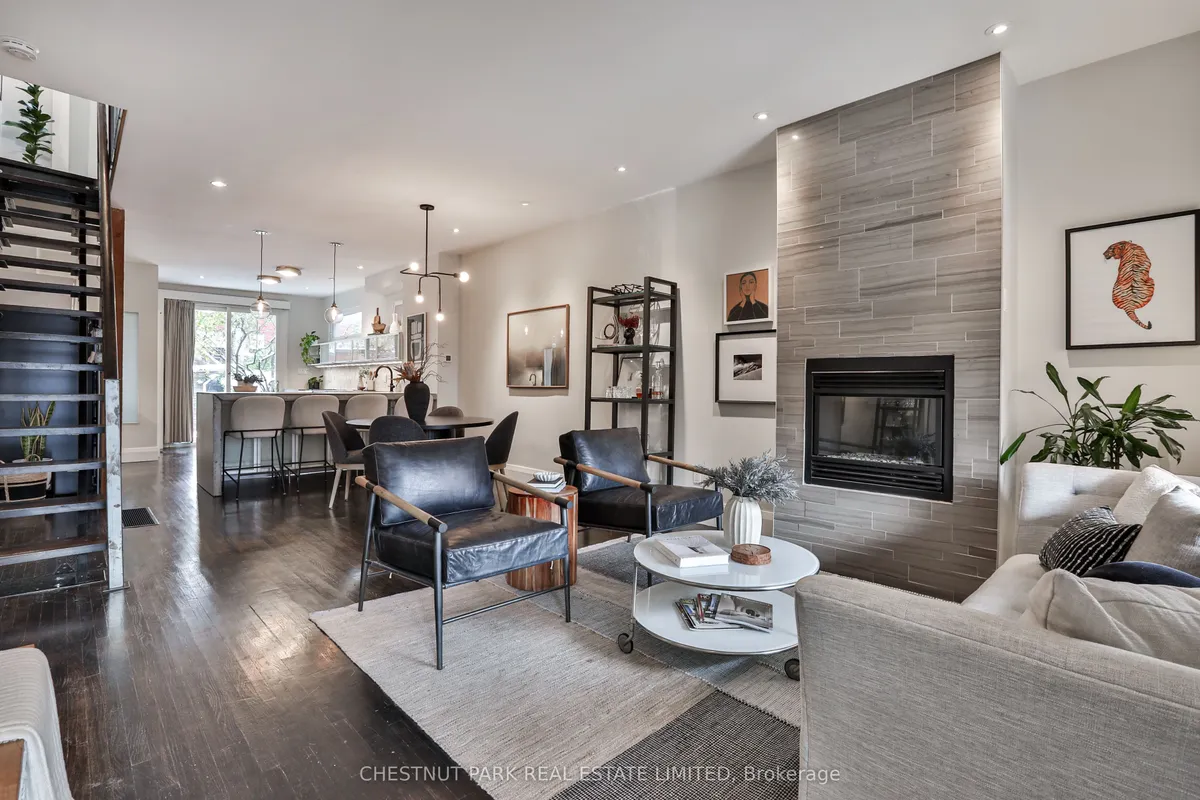 122 Ivy Avenue, ON M4L 2H7