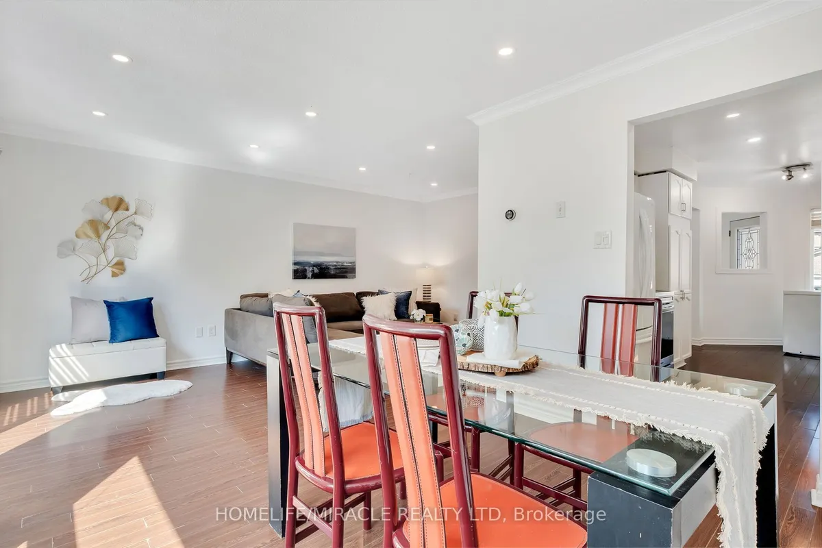 40 Landerville Lane, ON L1C 4W8