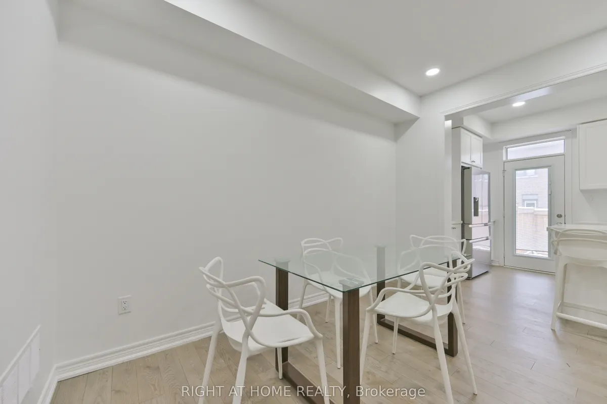 92 Conarty Crescent, ON L1P 0L4