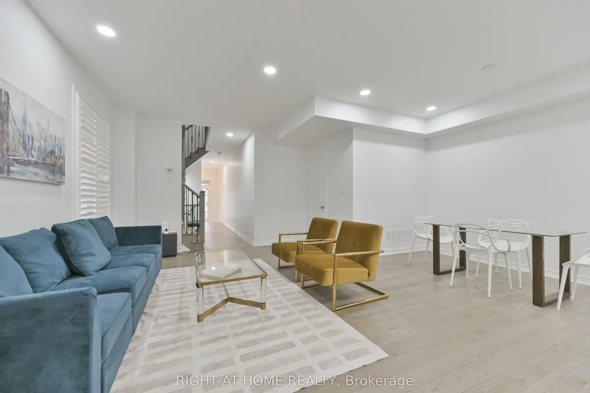 92 Conarty Crescent, ON L1P 0L4