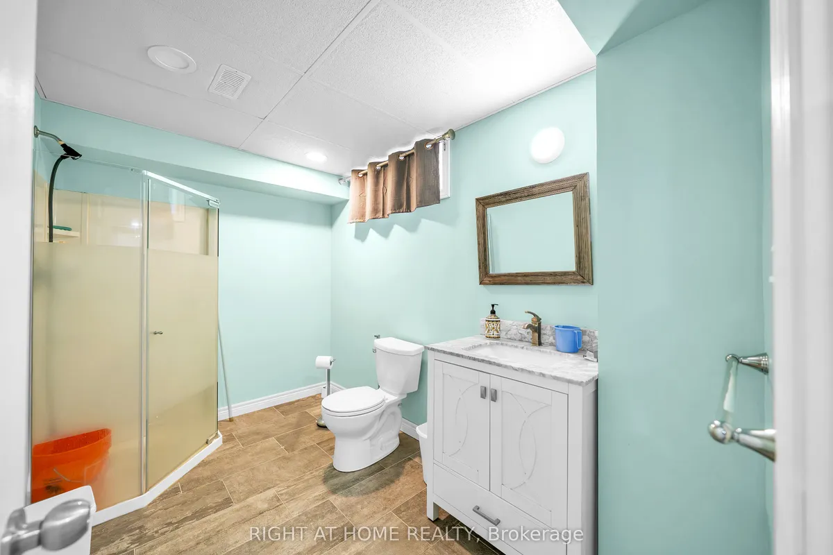 632 Longworth Avenue, ON L1C 5B8