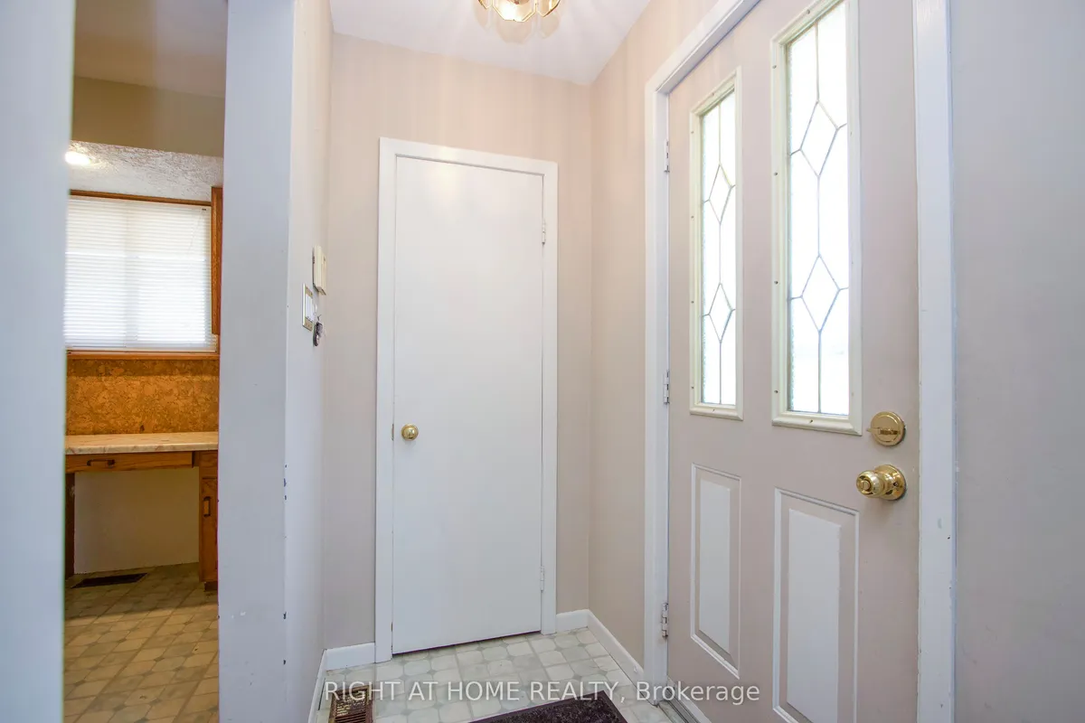 220 Linden Court, ON L1H 6R1