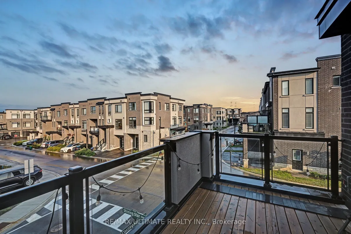 2632 Castlegate Crossing Drive, ON L1X 0H6