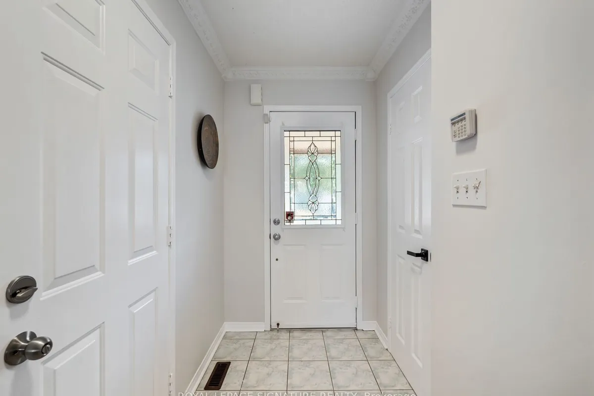 143 Bonspiel Drive, ON M1E 5K5