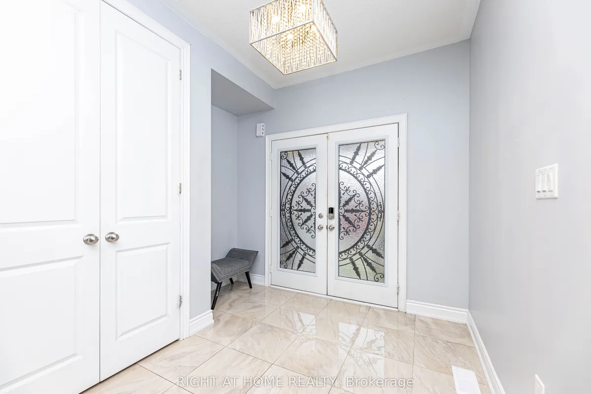 2296 Secreto Drive, ON L1L 0L3