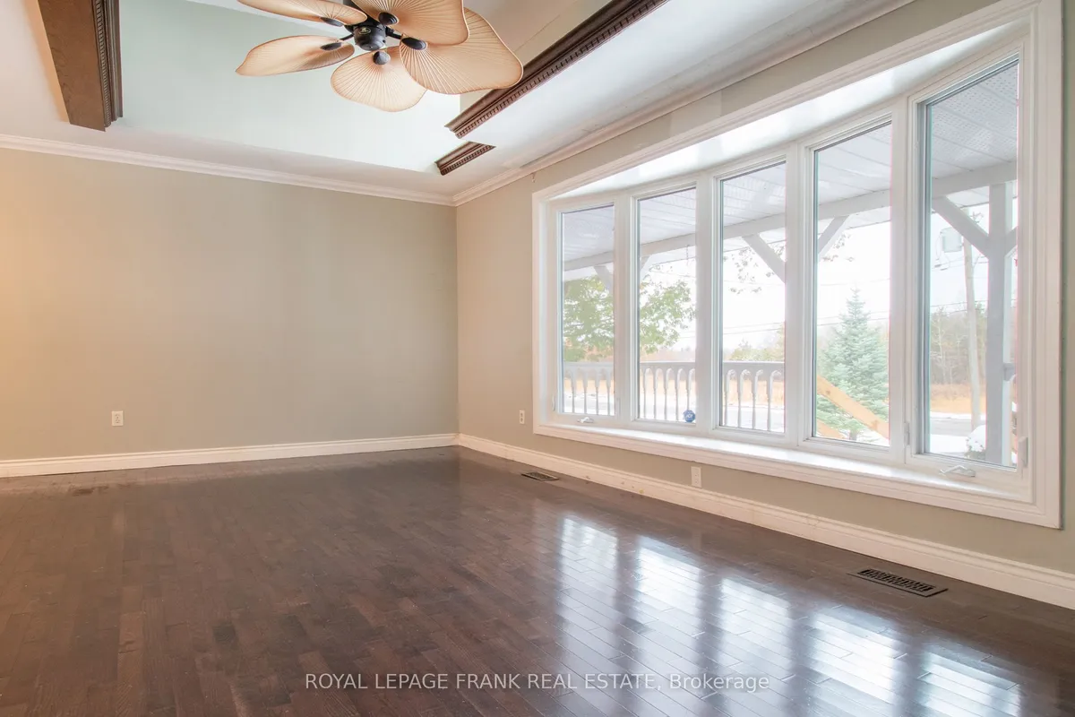 1578 King Street, ON L9L 1C2