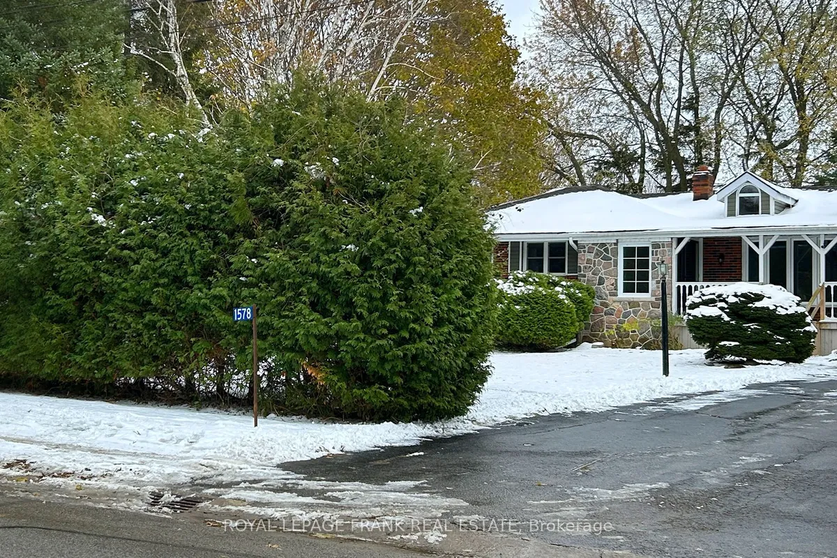 1578 King Street, ON L9L 1C2