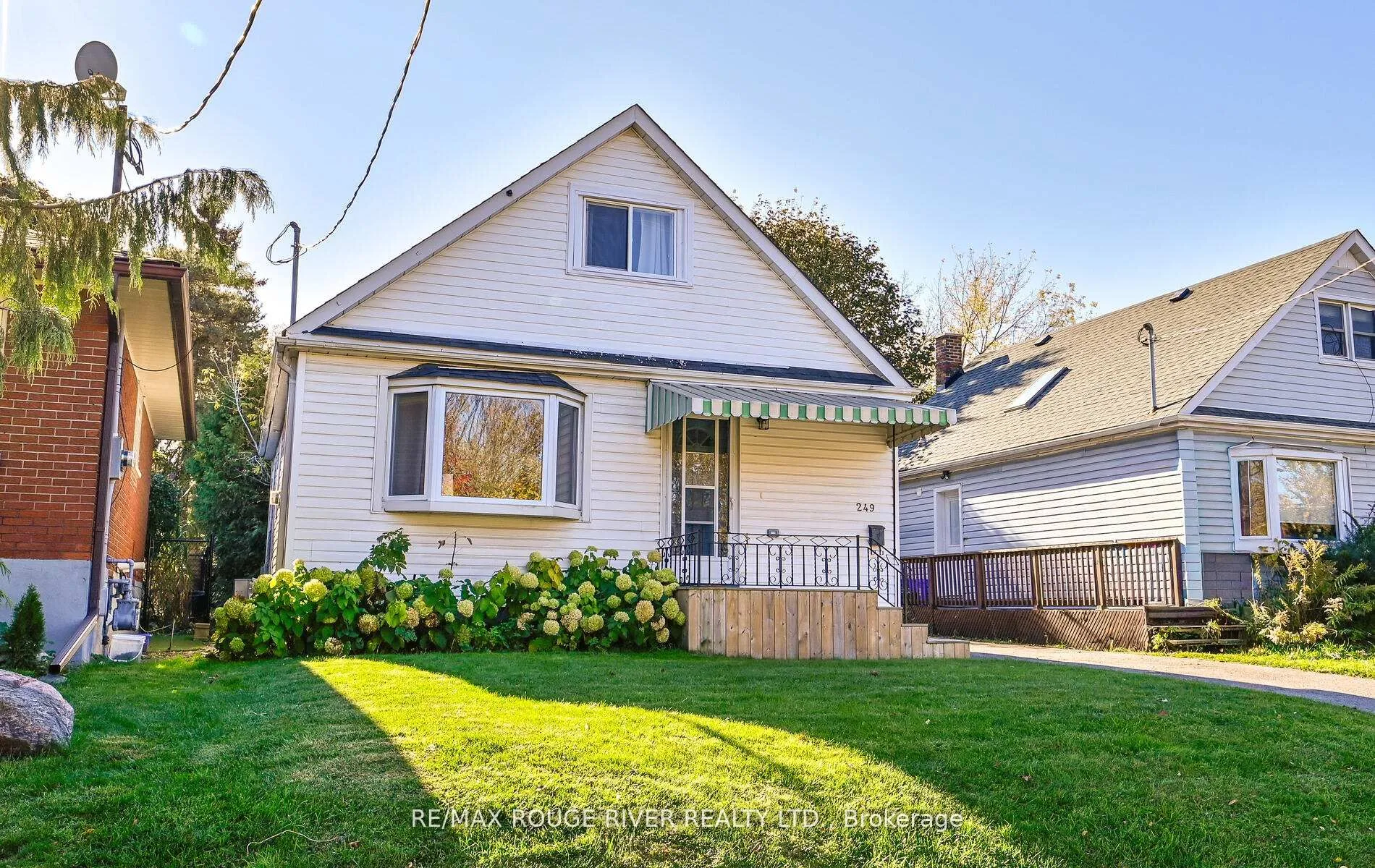 249 Sinclair Avenue, ON L1J 1W2