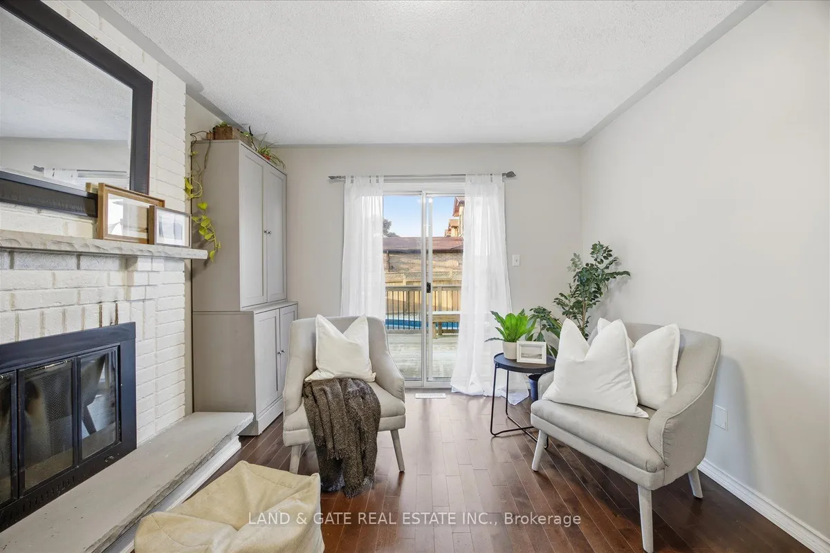 76 Moyse Drive, ON L1E 2V8