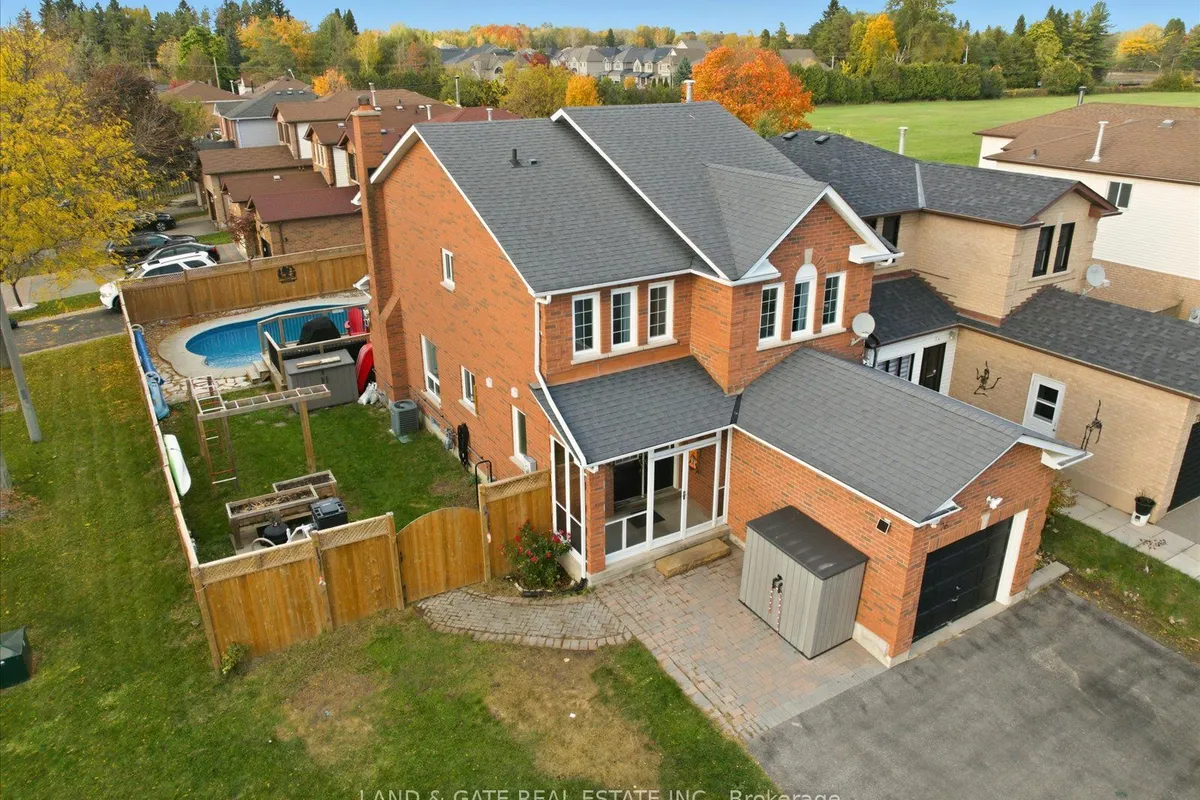 76 Moyse Drive, ON L1E 2V8