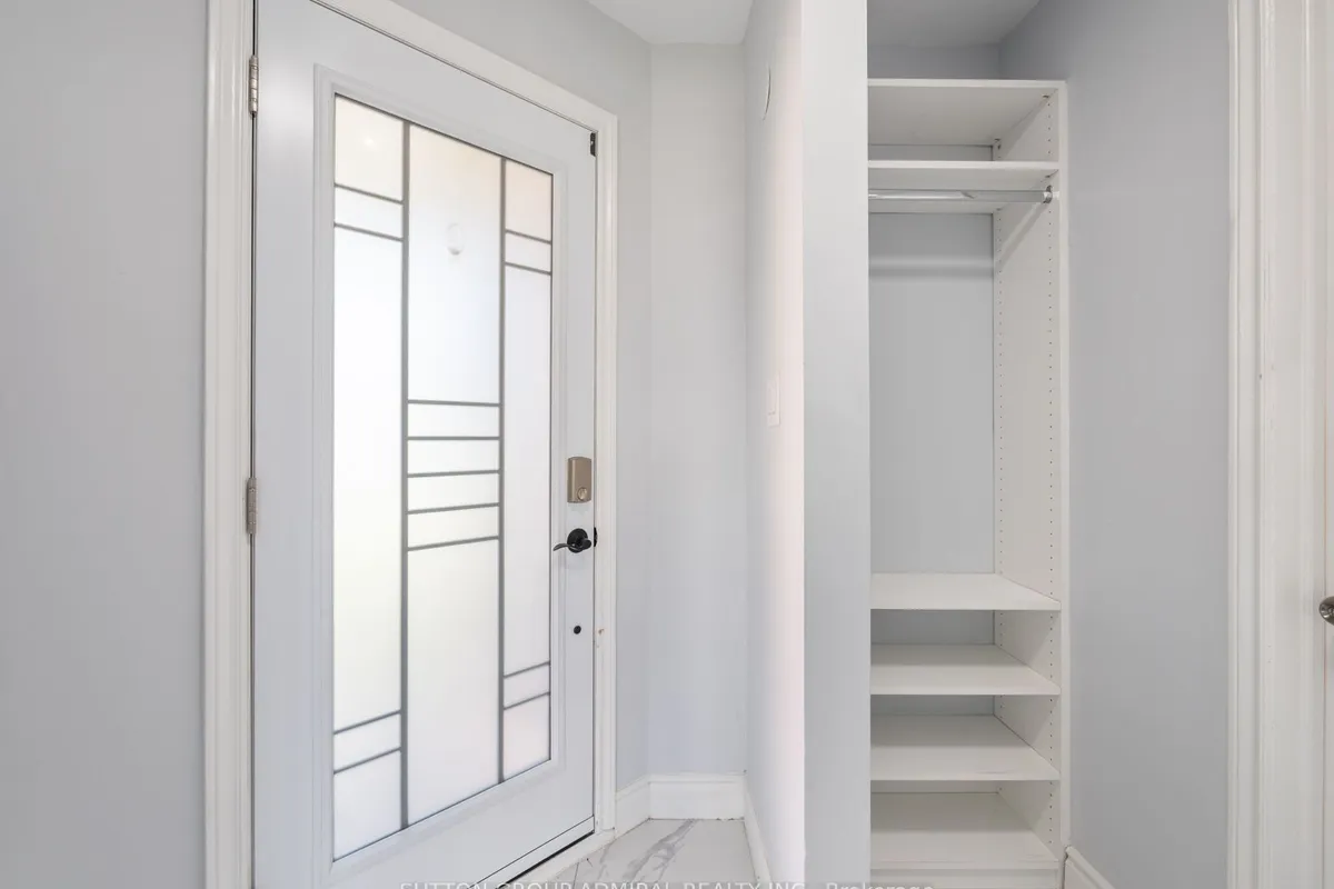 93 McMann Crescent, ON L1E 2W9