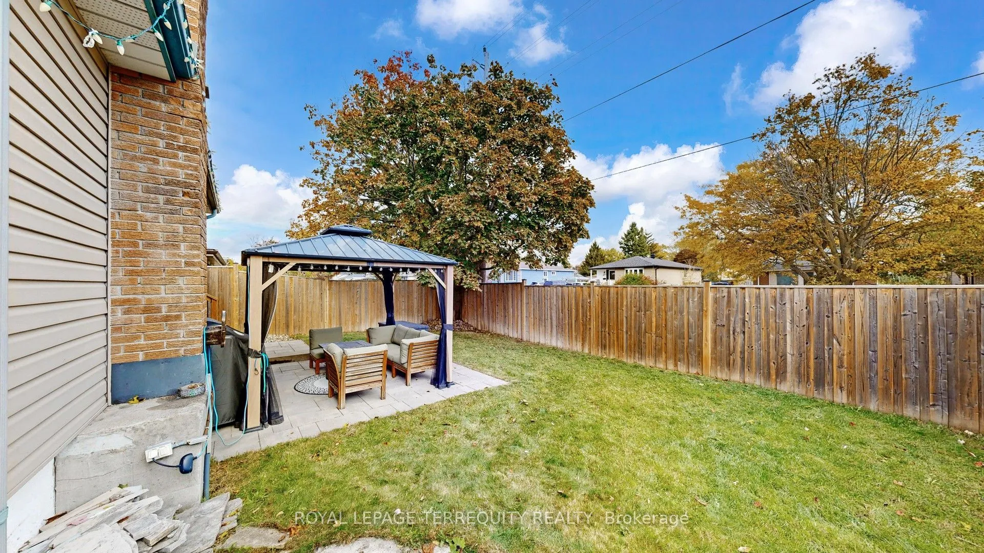 848 Liverpool Road, ON L1W 1S4