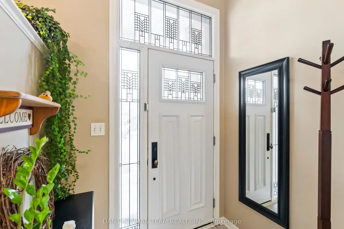 36 Shipley Avenue, ON L1B 1M6