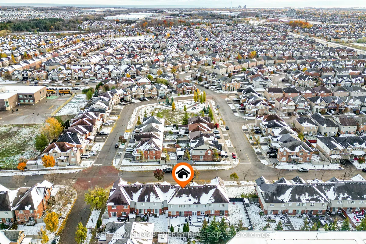 38 Elliottglen Drive, ON L1Z 0H2