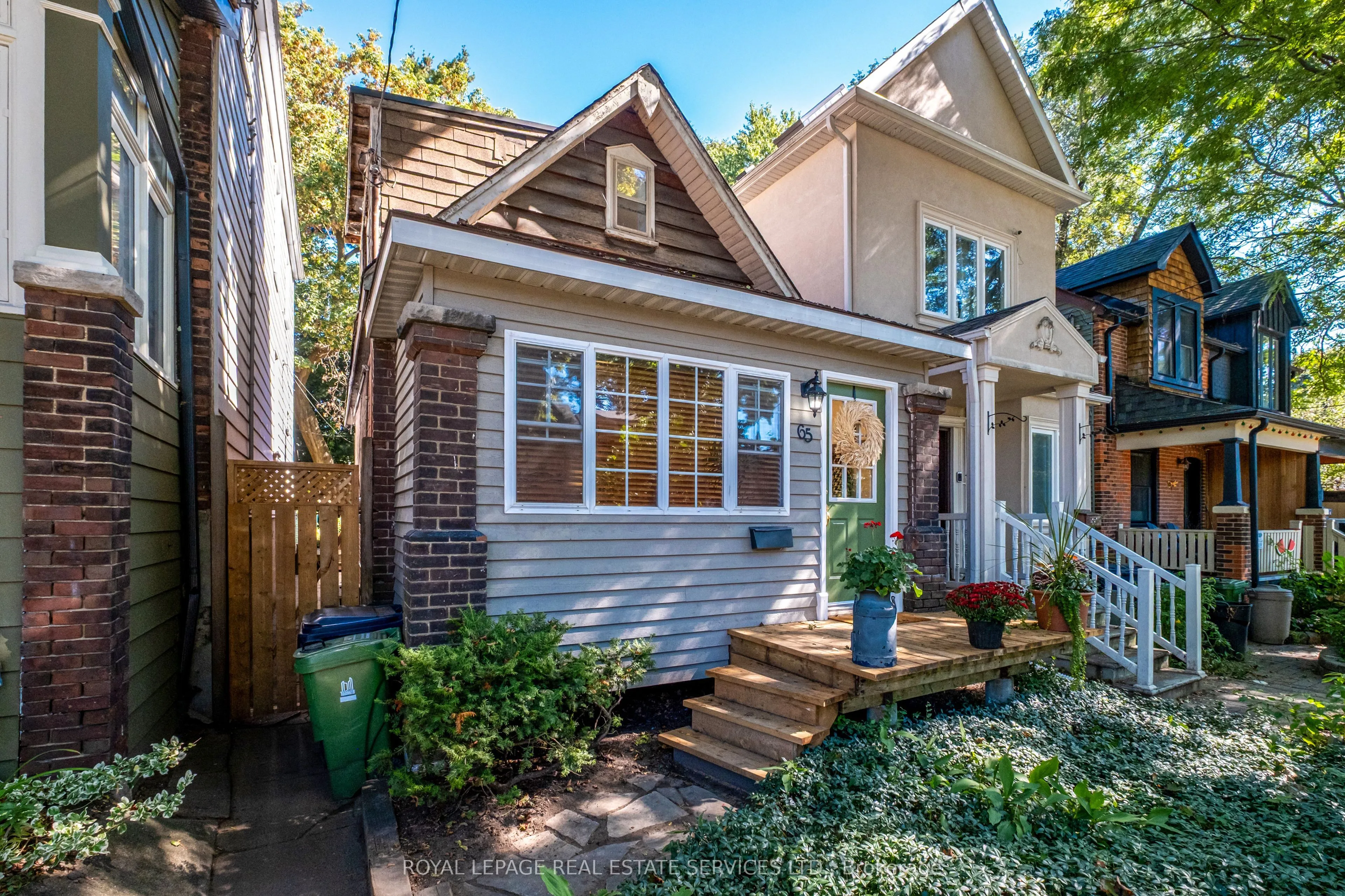 65 Drayton Avenue, ON M4C 3L8