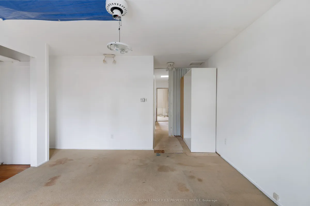 30 Mortimer Avenue, ON M4K 1Z8