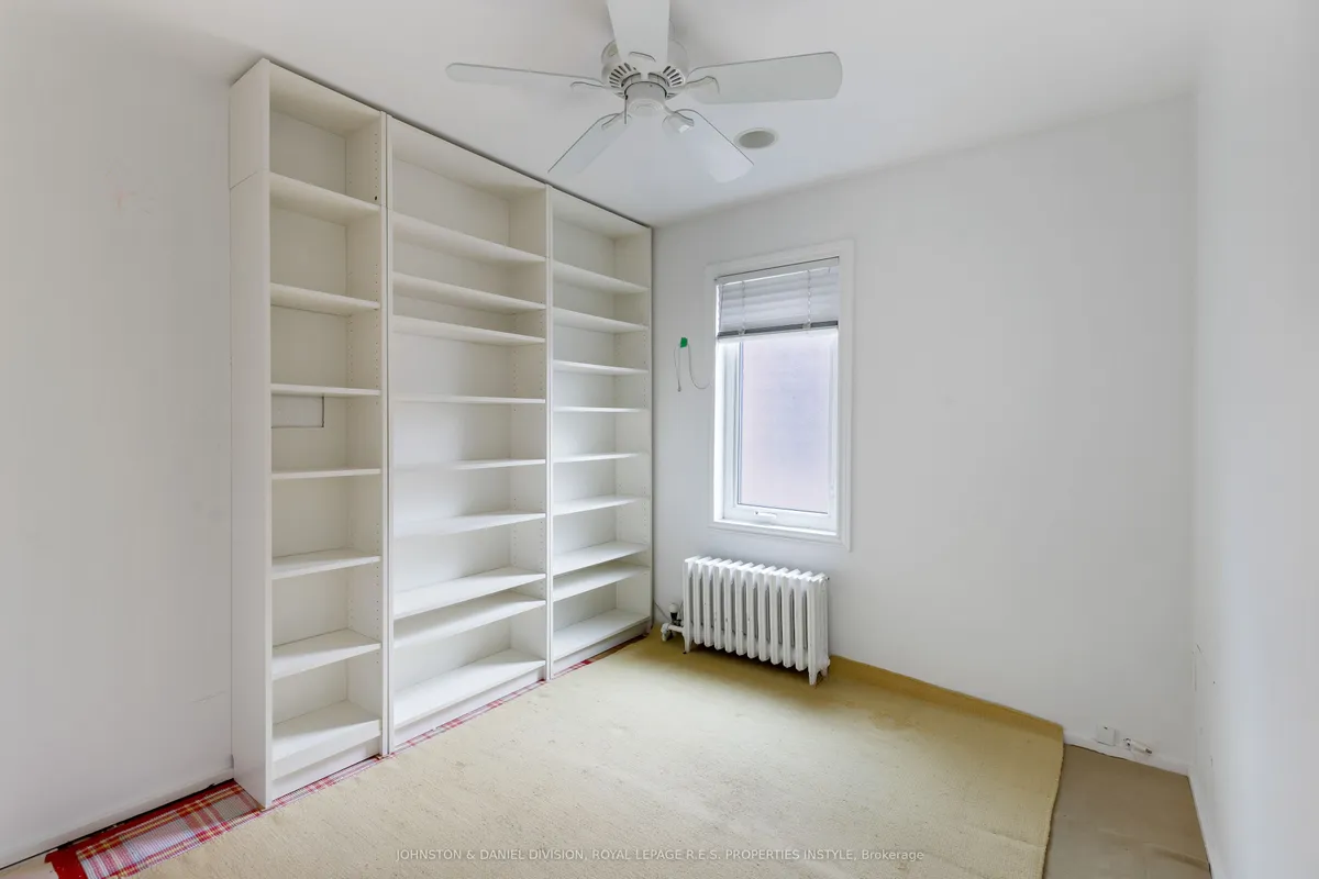 30 Mortimer Avenue, ON M4K 1Z8