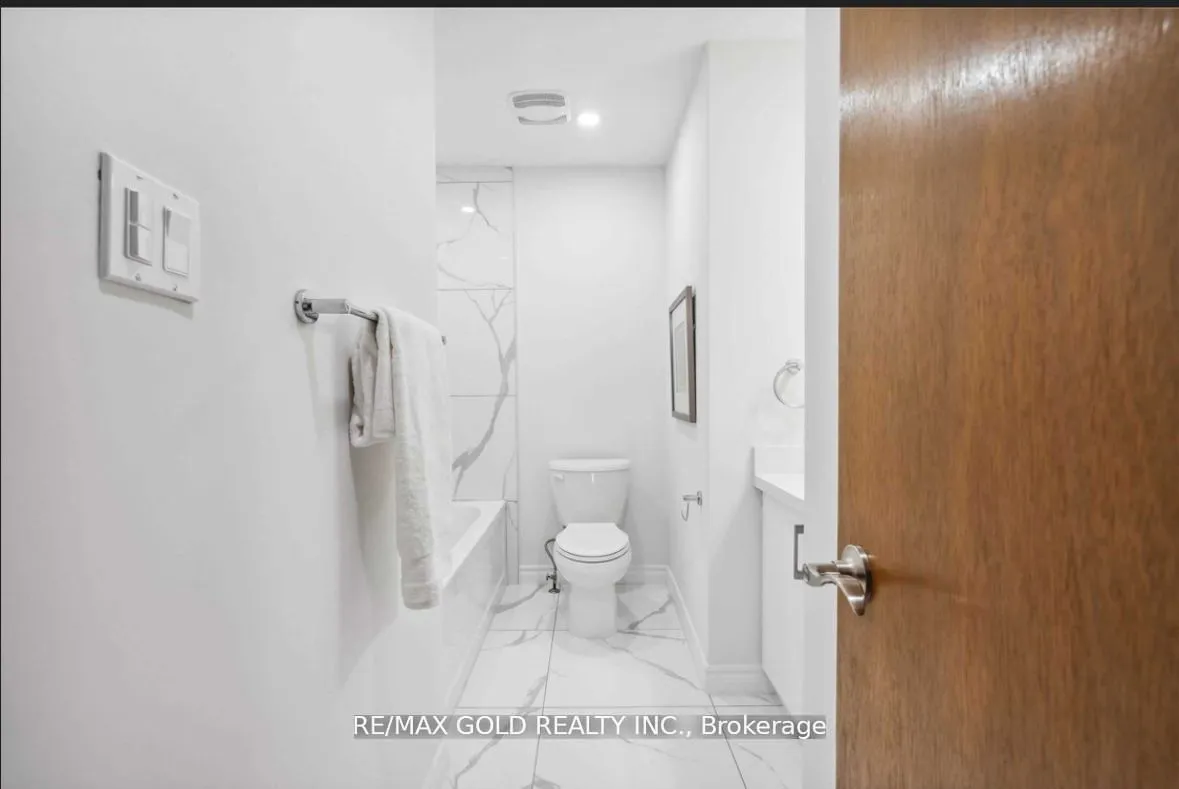 Semi-Detached  living room at 39 Magnolia Avenue Toronto