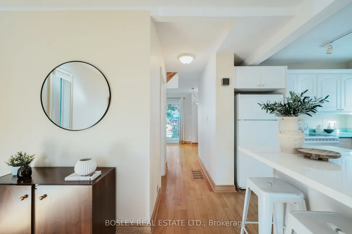 309 Warden Avenue, ON M1N 3A3