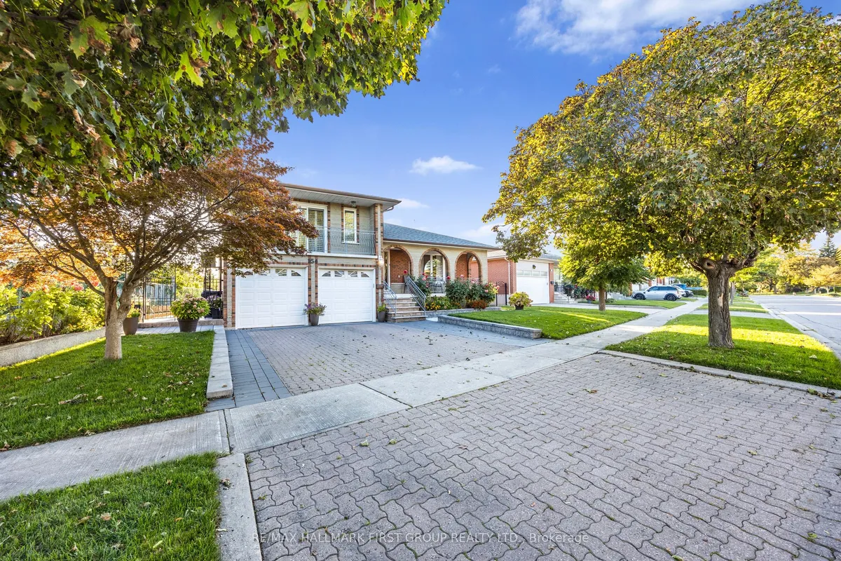 154 Fairglen Avenue, ON M1W 1B1