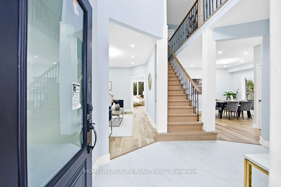 89 Eric Clarke Drive, ON L1R 2T6