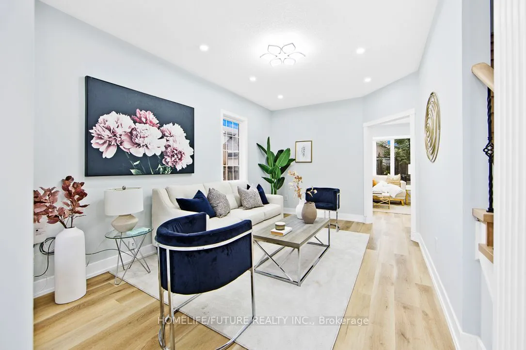 89 Eric Clarke Drive, ON L1R 2T6