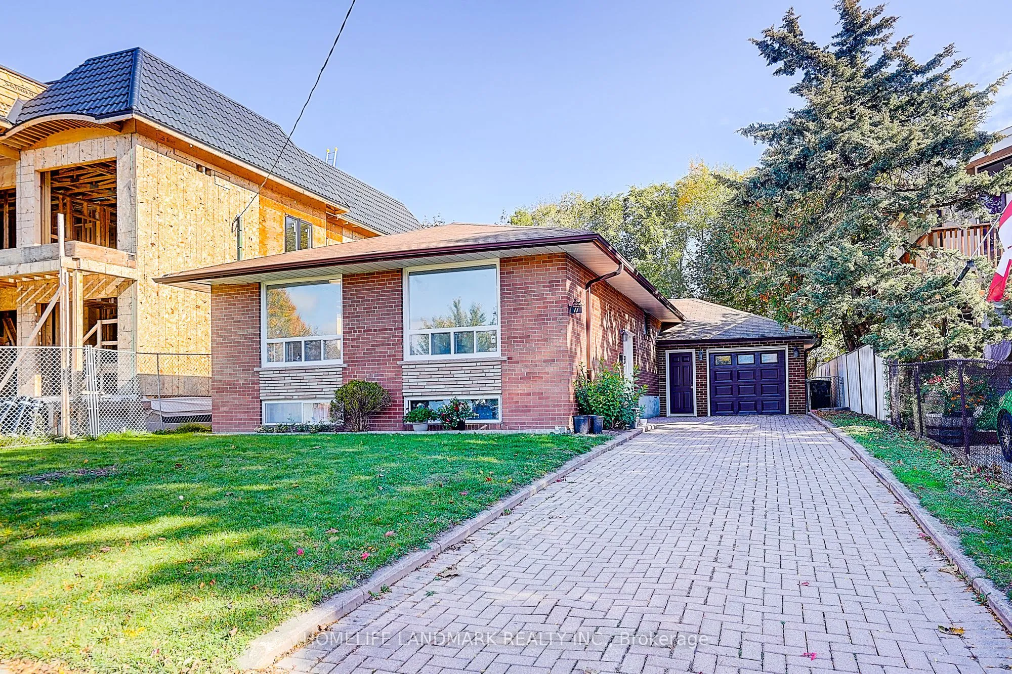 11 Doerr Road, ON M1P 4M7