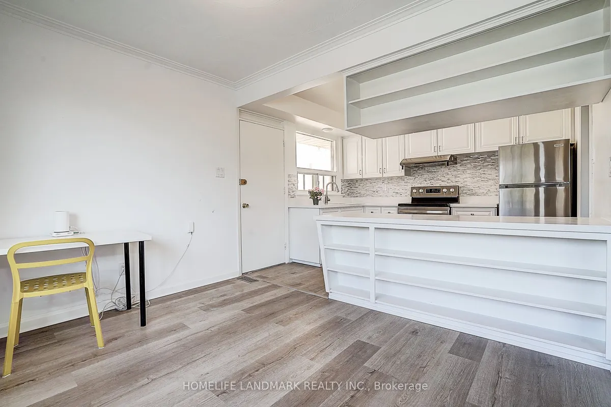 11 Doerr Road, ON M1P 4M7