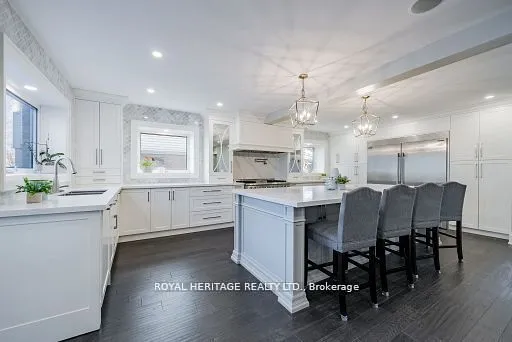 14 Balsdon Crescent, ON L1P 1L5