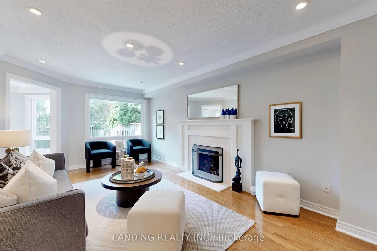 883 Darwin Drive, ON L1X 2P8