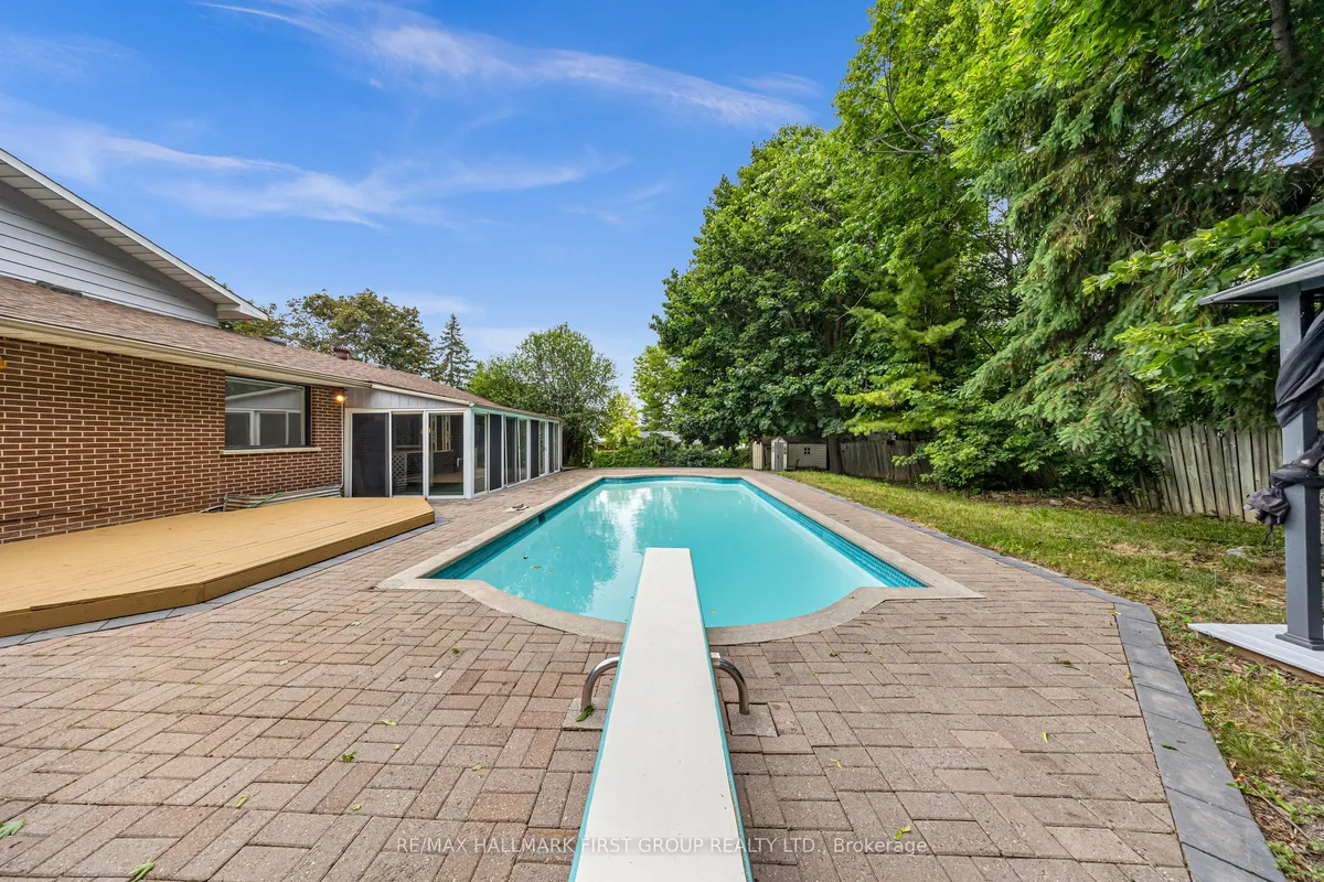 890 Briarwood Drive, ON L1K 2A6