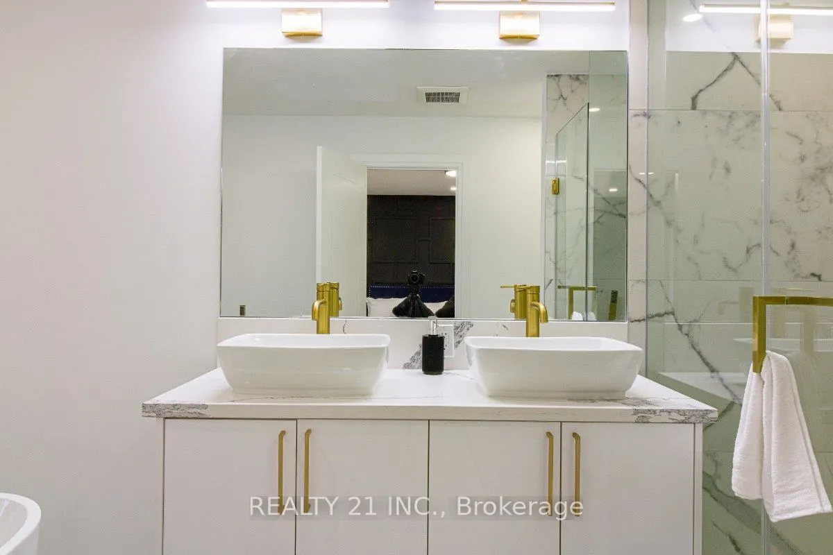 83 Kalmar Avenue, ON M1N 3G5