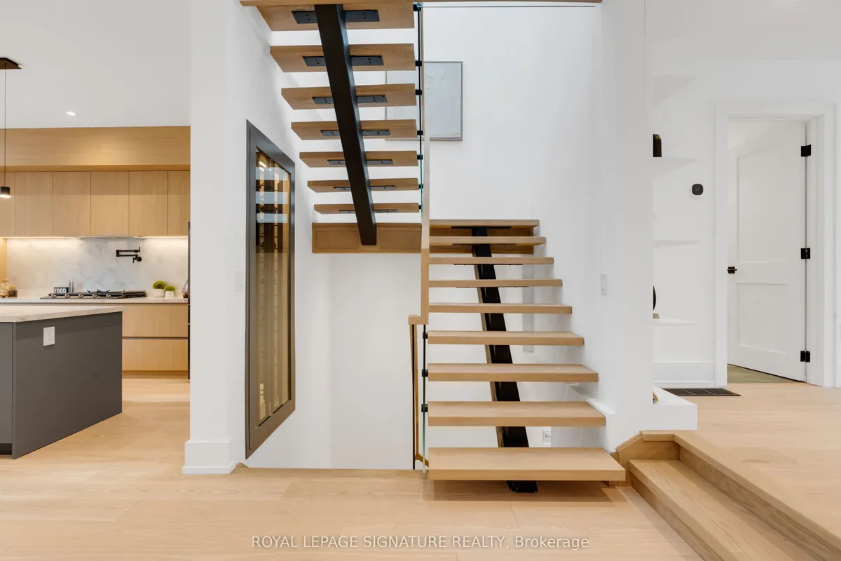 24 Elmsdale Road, ON M4J 3M4