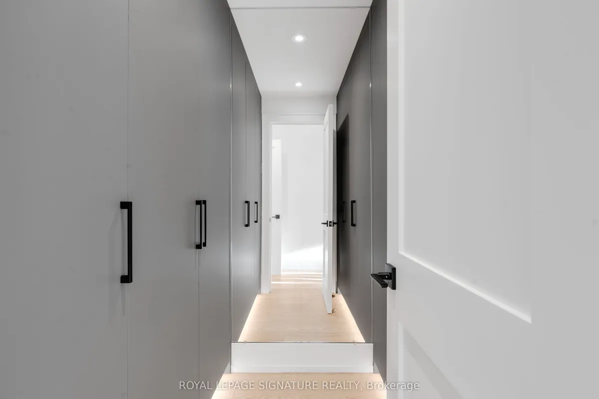 24 Elmsdale Road, ON M4J 3M4