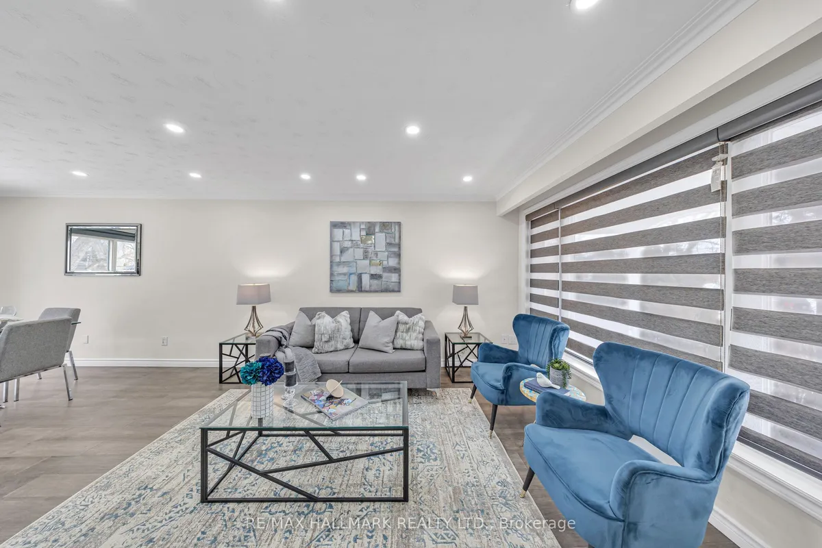 35 Rowallan Drive, ON M1E 2Y5