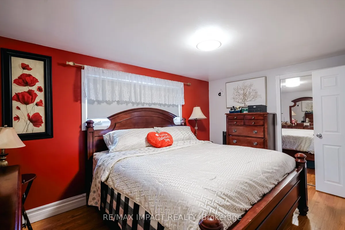 415 Jane Avenue, ON L1J 3L6