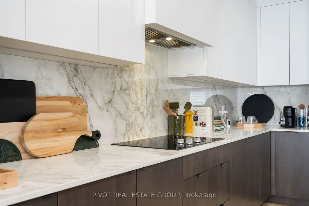 25 Liam Foudy Court, ON M1P 0G3