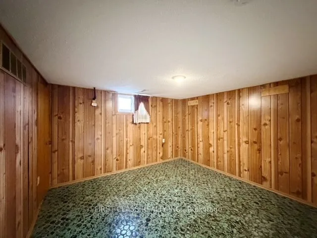 82 Gooderham Drive, ON M1R 3G7