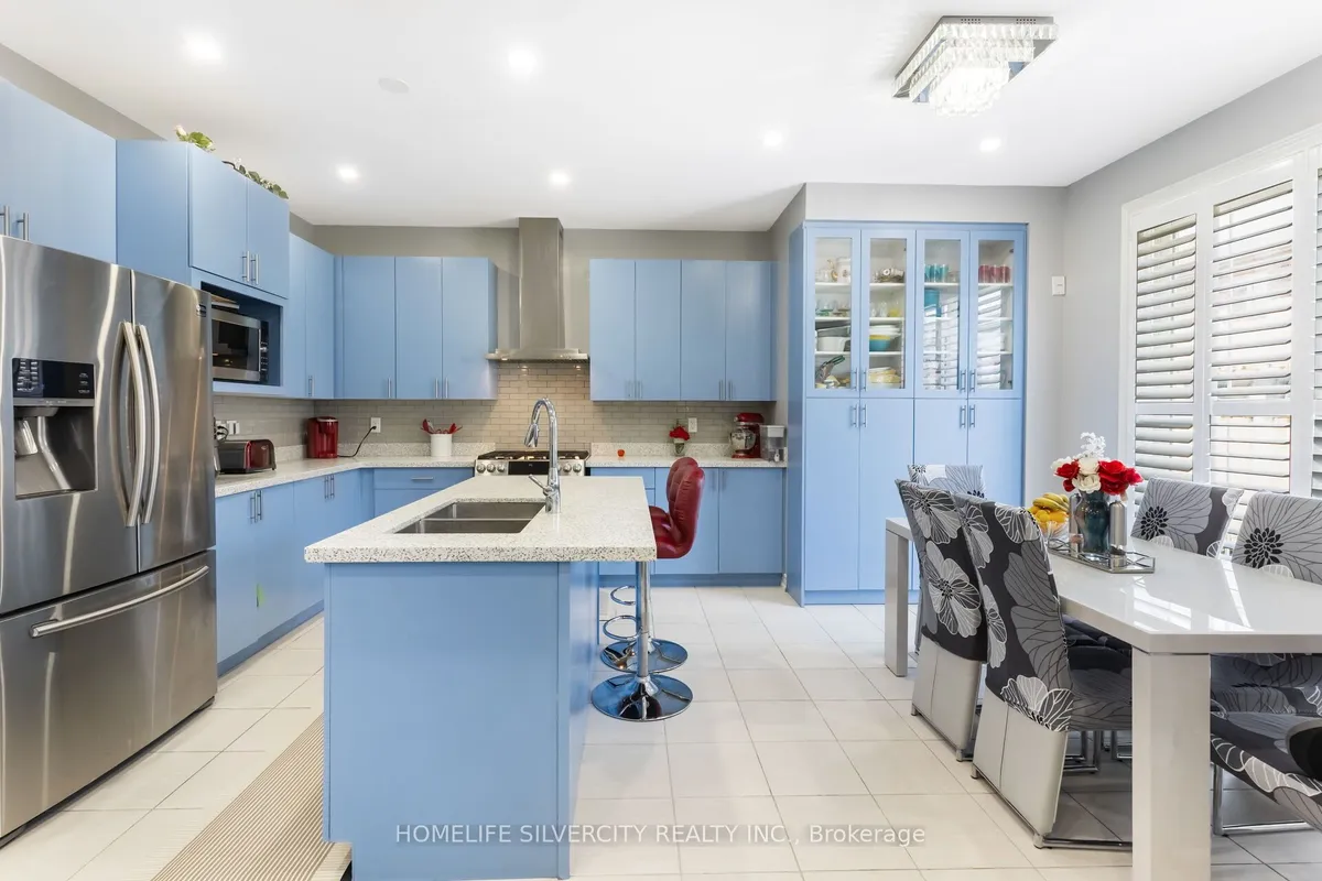 411 Windfields Farm Drive, ON L1L 0M1